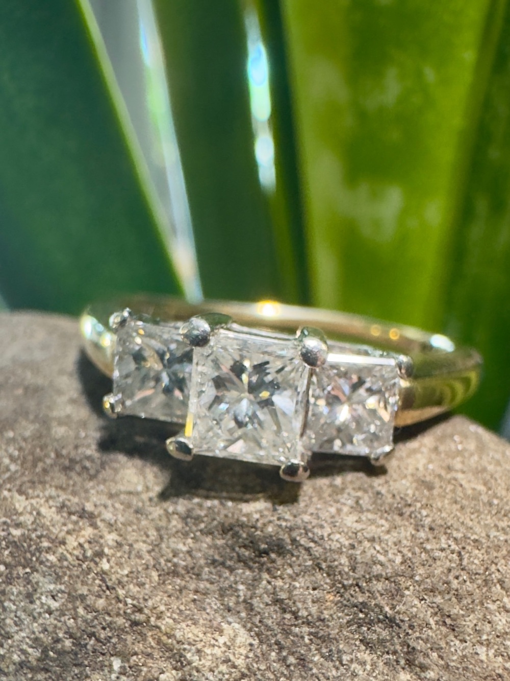14k & plat. Three Diamond Ring